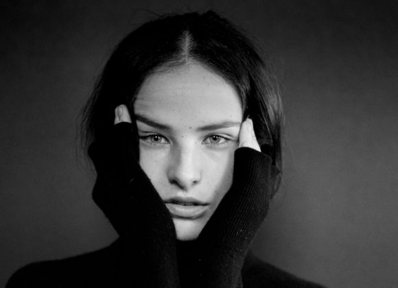 ela-minus-door-juan-ortiz-arenas-1